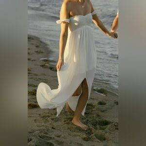 Off-Shoulder White Maxi Dress with Front Slit and Ruffle Straps